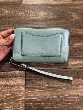Marc Jacobs Recruit Continental ‘Azur’ Dusty Light Blue Leather Wristlet Wallet